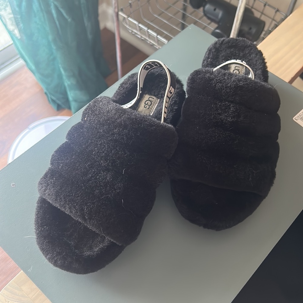 UGG Fluff Yeah Black Slides